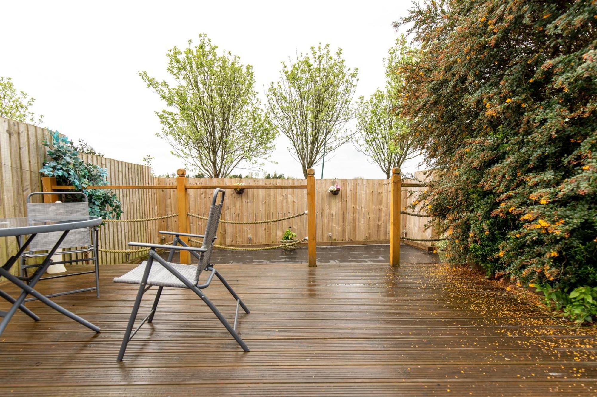 Comfortable And Spacious Superb Holiday Home In Llanelli, Dog Friendly Εξωτερικό φωτογραφία