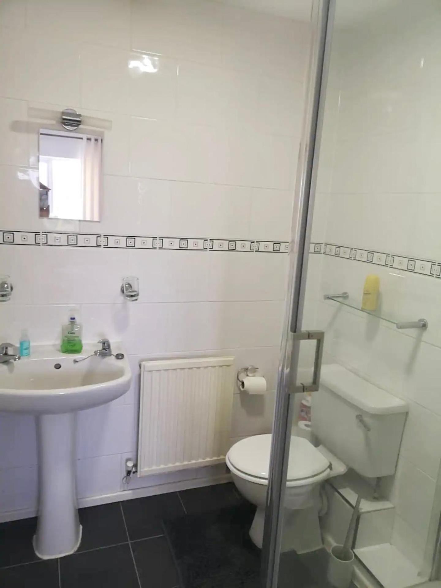 Comfortable And Spacious Superb Holiday Home In Llanelli, Dog Friendly Εξωτερικό φωτογραφία